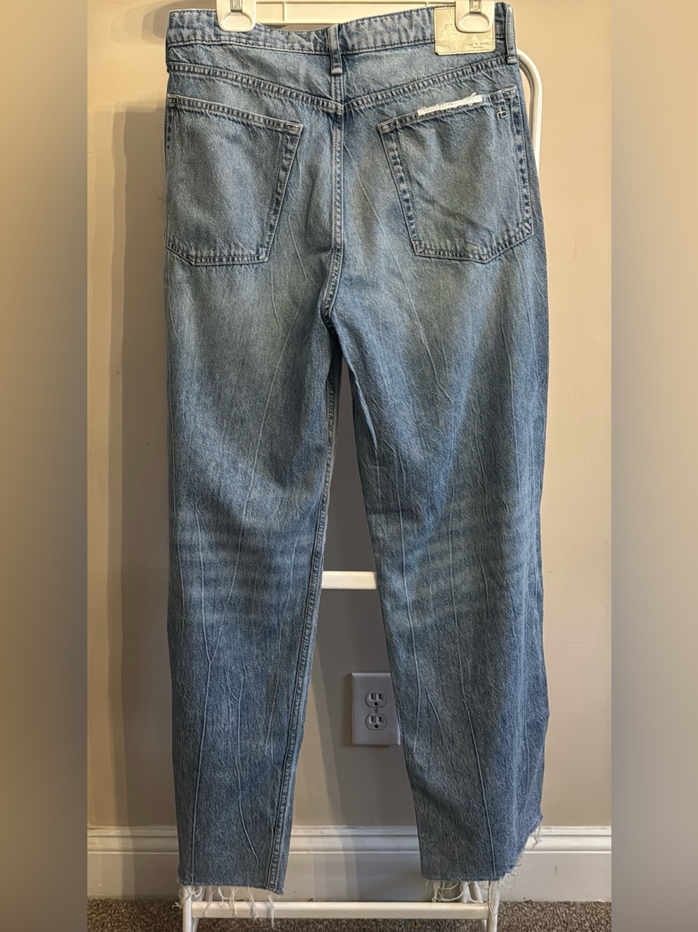 rag & bone light blue denim jeans with leather logo patch - Picture 13 of 14